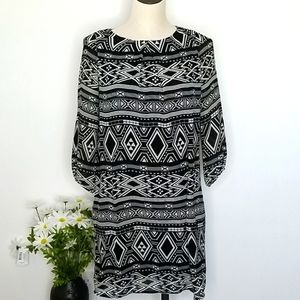 H&M Black and White Geometric Print Dress SZ 4